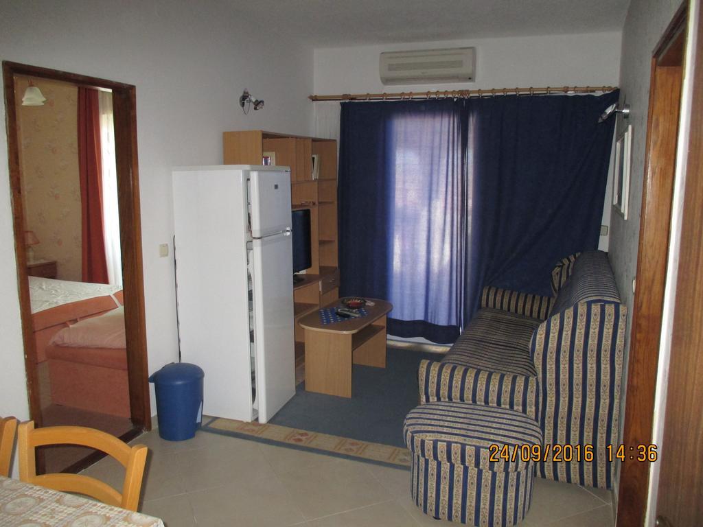 Apartments Katarine Zrinske Vodice Zewnętrze zdjęcie