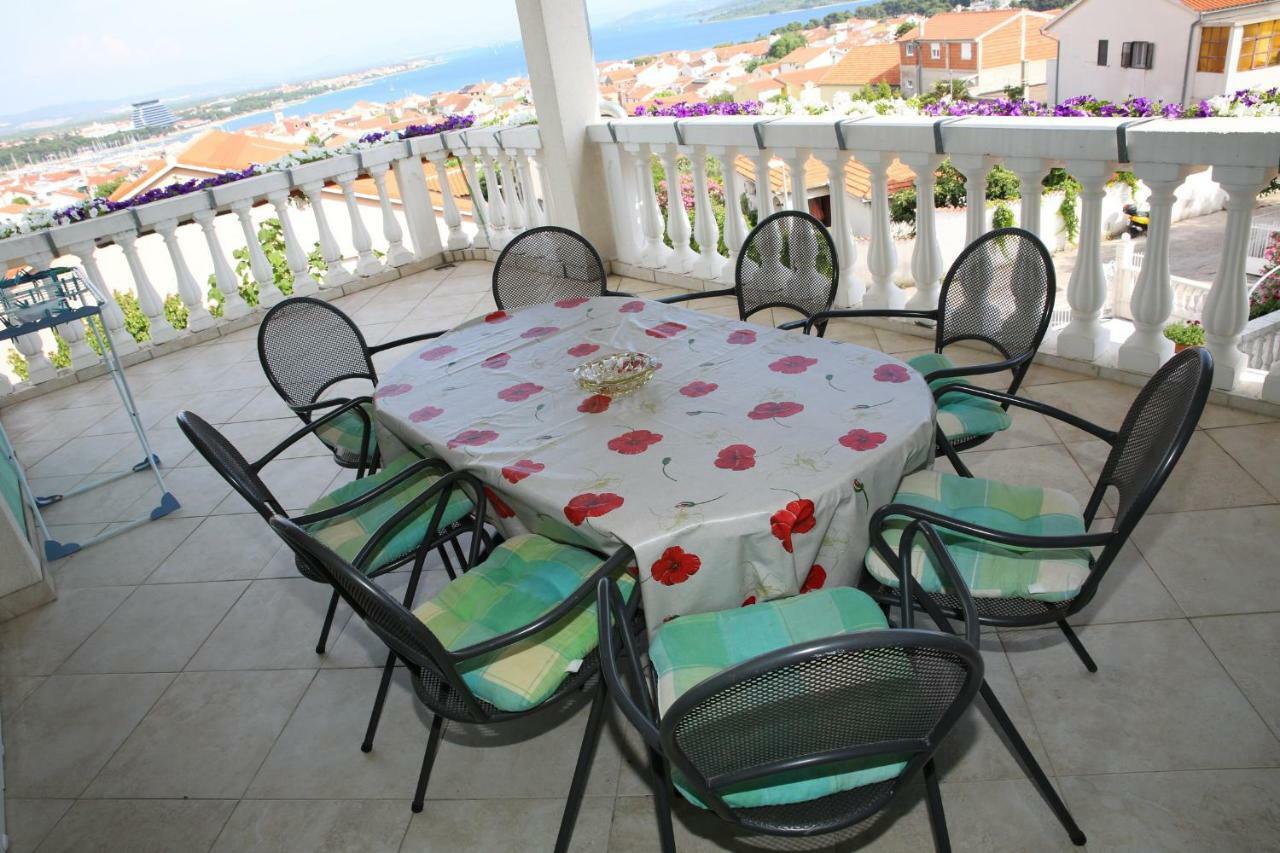Apartments Katarine Zrinske Vodice Zewnętrze zdjęcie