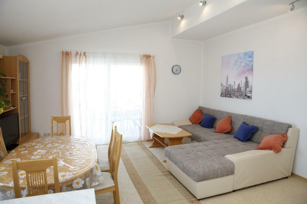 Apartments Katarine Zrinske Vodice Zewnętrze zdjęcie